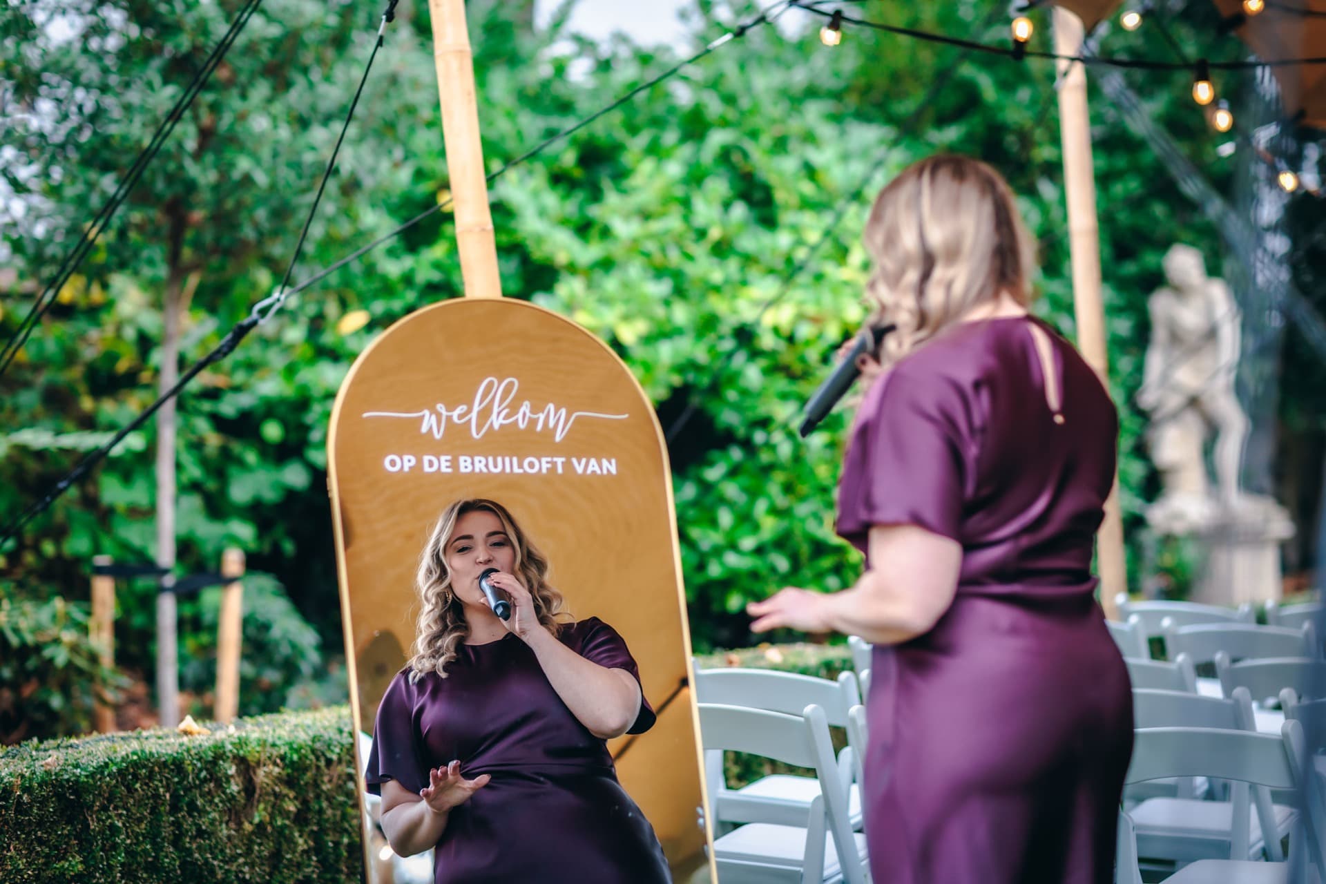 Live zangeres bij ceremonie tijdens Open Trouw Route Villa 1855